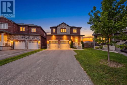 36 Lowry Court, Barrie (Edgehill Drive), ON, L4N7N3 | Card Image