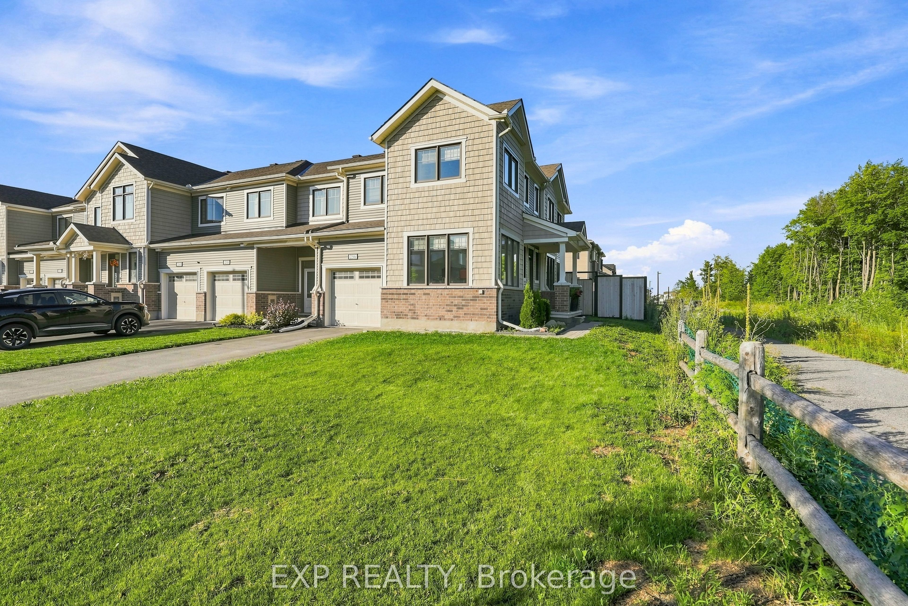 Residential in Stittsville - Munster - Richmond 3