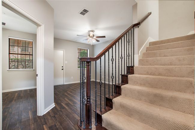 1511 Biltmore Ln, Townhouse with 3 bedrooms, 4 bathrooms and null parking in Irving TX | Image 14