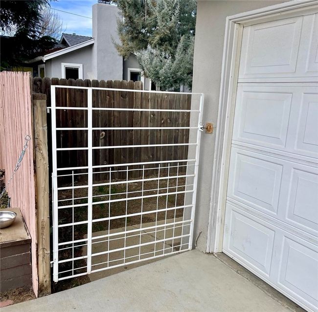 525 E F St, House other with 3 bedrooms, 2 bathrooms and 2 parking in Tehachapi CA | Image 44