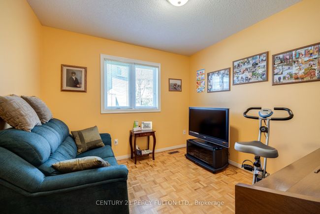 249 Mossbrook Sq, House other with 4 bedrooms, 4 bathrooms and 2 parking in Pickering ON | Image 14