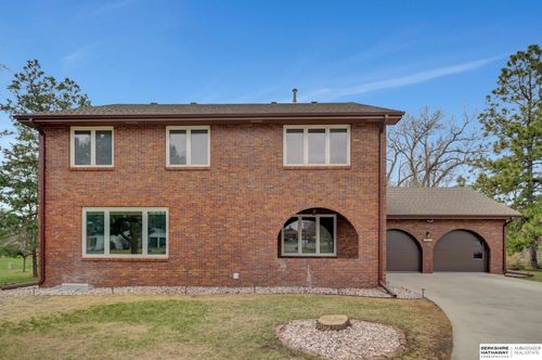 7500 Otoe Pl, Lincoln, NE, 68506-3636 | Card Image