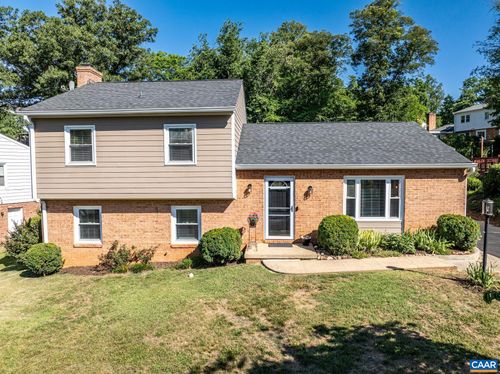 327 Brentwood Rd, Charlottesville, VA, 22901-1104 | Card Image