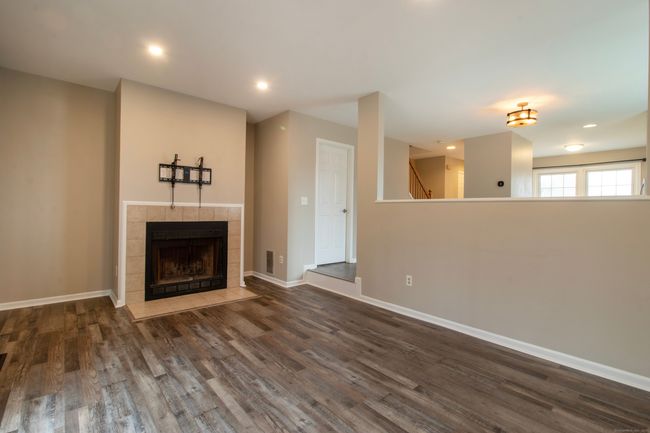 110 - 110 Foxbridge Village Rd, Condo with 2 bedrooms, 2 bathrooms and 2 parking in Branford CT | Image 12