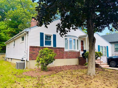 75 Park Rd, Lynn, MA, 01904-1651 | Card Image