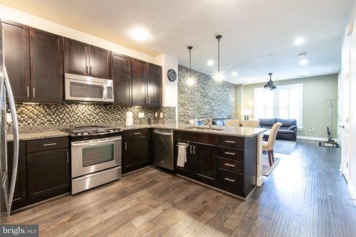 unit-101-2203 Richmond Hwy, ALEXANDRIA, VA, 22301-1767 | Card Image