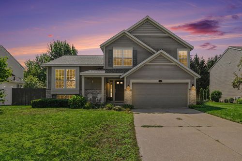 15116 Briarwood St, Grand Haven, MI, 49417-9195 | Card Image