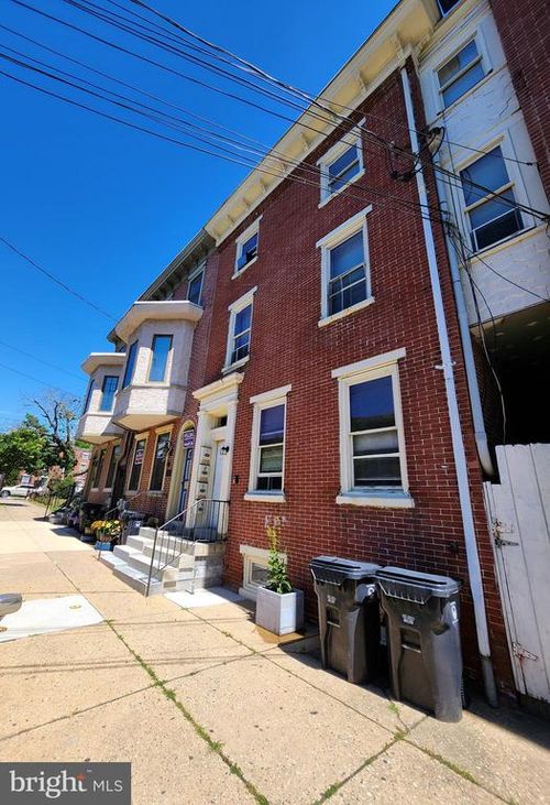 403 W 6th St, WILMINGTON, DE, 19801-8111 | Card Image
