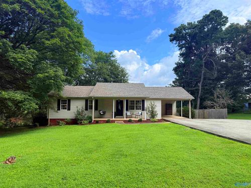 82 Fairhope Dr, Arab, AL, 35016-4404 | Card Image