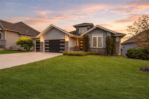 17305 Umbra St, Overland Park, KS, 66221 | Card Image