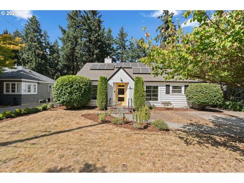 9743 Ne Mason St, Portland, OR, 97220-3506 | Card Image
