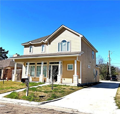 107 Southland St, College Station, TX, 77840-4221 | Card Image