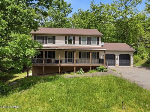 4125 Winchester Way, Bushkill, PA, 18324-7068 | Card Image