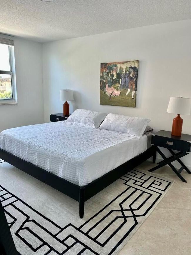 APT-401 - 99 Se Mizner Blvd, Condo with 2 bedrooms, 2 bathrooms and null parking in Boca Raton FL | Image 24