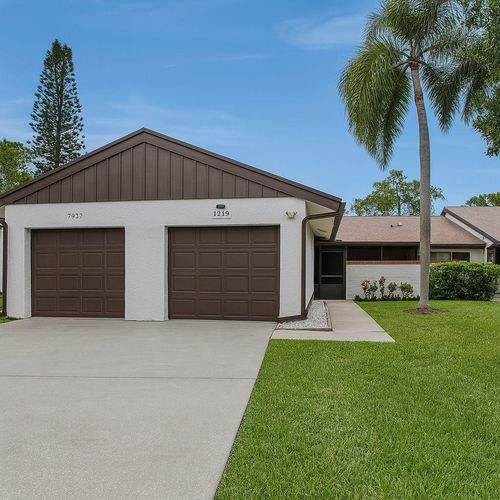c19-9319 Wedgewood Dr, Tamarac, FL, 33321 | Card Image