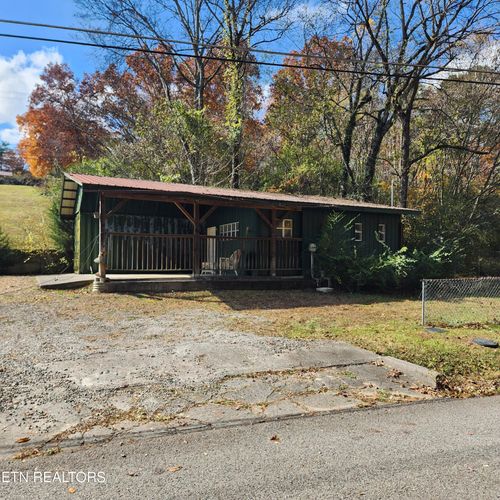 2400 Old Niota Rd, Athens, TN, 37303-2137 | Card Image