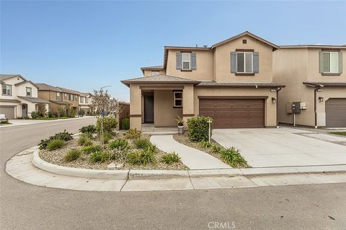 4085 N Sandrini Ave, Fresno, CA, 93723-3900 | Card Image