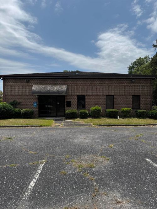 119 W Lowman St, Mullins, SC, 29574-3107 | Card Image