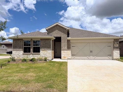 6233 Lassen Ct, Aubrey, TX, 76227-6137 | Card Image