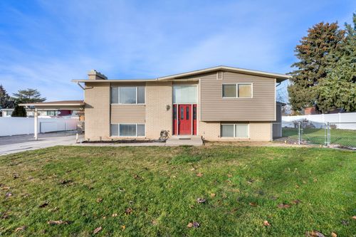 2932 W 6050 S, Roy, UT, 84067-1028 | Card Image