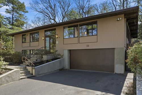 32 Baskin Rd, Lexington, MA, 02421-6929 | Card Image