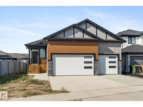 325 Meadowview Dr, Fort Saskatchewan, AB, T8L0Y4 | Card Image