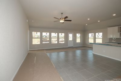 109 Reno Trail, House other with 4 bedrooms, 3 bathrooms and null parking in Floresville TX | Image 3