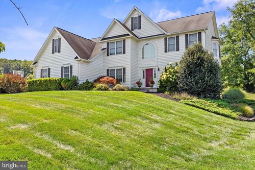 833 Stonybrook Ln, Lewisberry, PA, 17339-8920 | Card Image