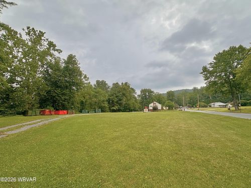 1872 Log Run Rd, Williamsport, PA, 17701-1006 | Card Image
