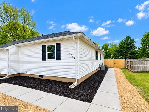 5613 N Dupont Hwy, DOVER, DE, 19901-2602 | Card Image