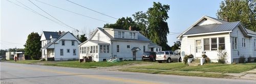 2828 Lake Ave, Ashtabula, OH, 44004-4962 | Card Image