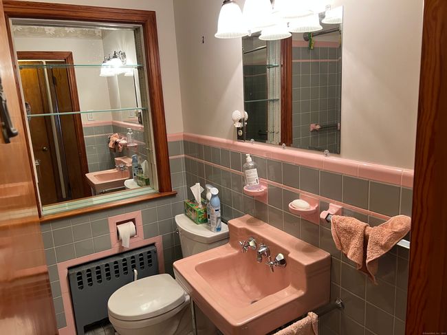 33 Prindle Ave, House other with 4 bedrooms, 1 bathrooms and null parking in Ansonia CT | Image 28