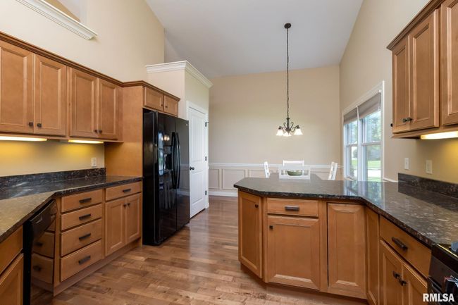 5506 Baraboo Court, Home with 2 bedrooms, 2 bathrooms and null parking in Davenport IA | Image 11