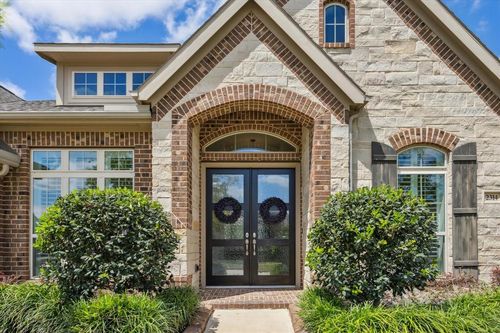 2314 Umber Oaks Ln, Fulshear, TX, 77423-2752 | Card Image