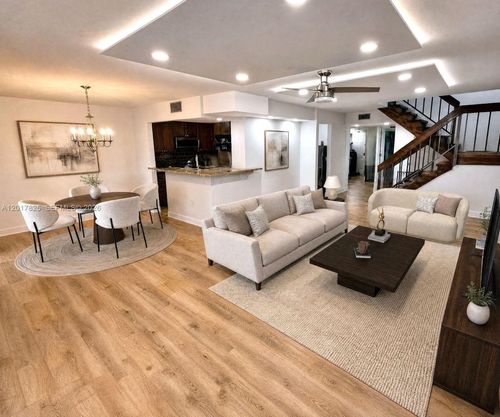 406-9717 N New River Canal Rd, Plantation, FL, 33324-3434 | Card Image