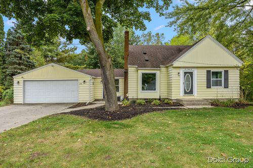 266 7 Mile Rd Nw, Comstock Park, MI, 49321-8244 | Card Image