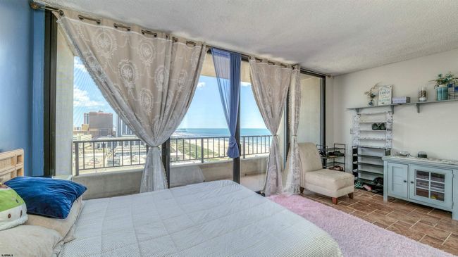 3851 Boardwalk, Condo with 2 bedrooms, 2 bathrooms and null parking in Atlantic City NJ | Image 21