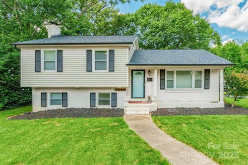 1645 Brookdale Ave, Charlotte, NC, 28210-5311 | Card Image