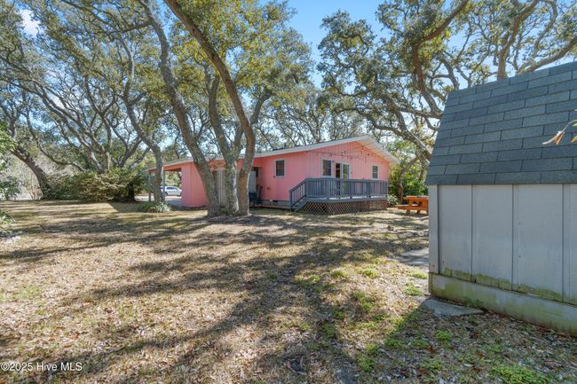 209 Sellers St, House other with 3 bedrooms, 2 bathrooms and null parking in Oak Island NC | Image 29