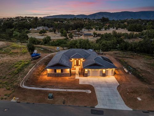 29527 Viking View Ln, Valley Center, CA, 92082-7622 | Card Image