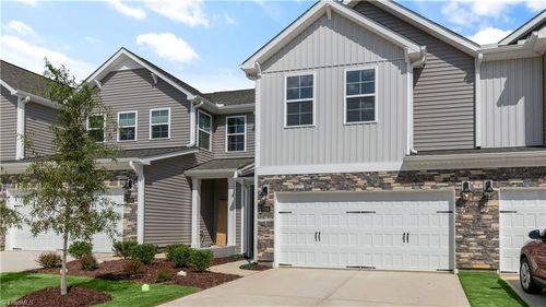 131 Briarwood Ln, Bermuda Run, NC, 27006-7679 | Card Image