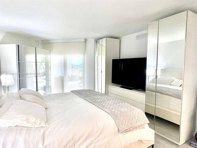 APT-6A - 5555 Collins Ave, Condo with 1 bedrooms, 2 bathrooms and null parking in Miami Beach FL | Image 8