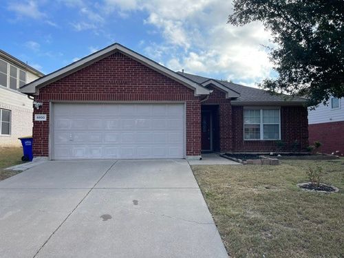 6800 Geyser Trl, Watauga, TX, 76137-6716 | Card Image