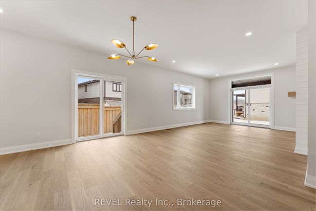 1 Elvira Way, House other with 4 bedrooms, 3 bathrooms and 4 parking in Thorold ON | Image 9