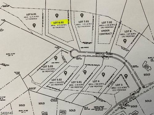 8 Bristol Ridge Rd, Boonton Twp, NJ, 07005-8932 | Card Image
