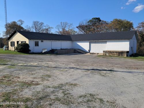 215 E Main St, Hookerton, NC, 28538 | Card Image