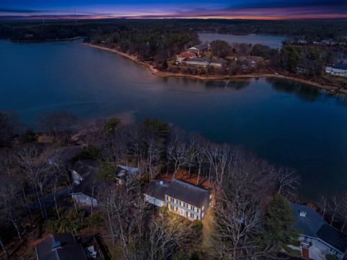 14 Quamhassett Rd, Buzzards Bay, MA, 02532-5608 | Card Image