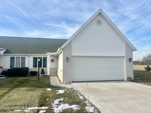 4269 Townhouse Dr, Oregon, OH, 43616-3517 | Card Image