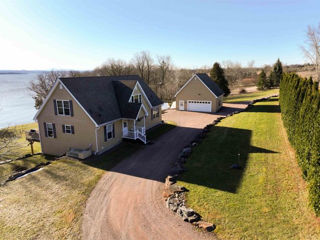 31 Pearl Bay Lane, House other with 4 bedrooms, 3 bathrooms and null parking in Grand Isle VT | Image 13