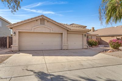 7911 W Hilton Avenue, House other with 4 bedrooms, 2 bathrooms and null parking in Phoenix AZ | Image 2